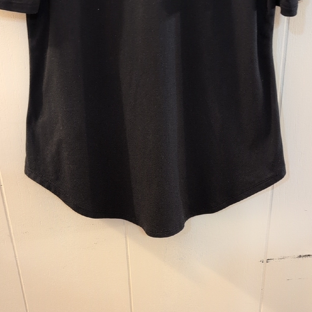 No Boundaries Black Crisscross Top - Picture 7 of 11